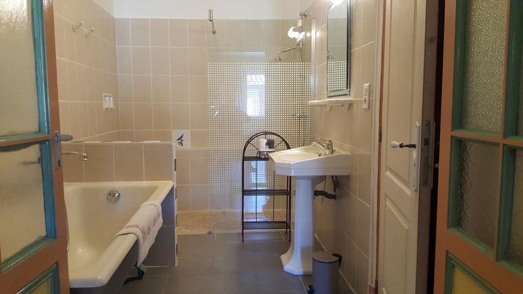 La Maison De Josepha Hotel Ferrals-lès-Corbières Екстериор снимка